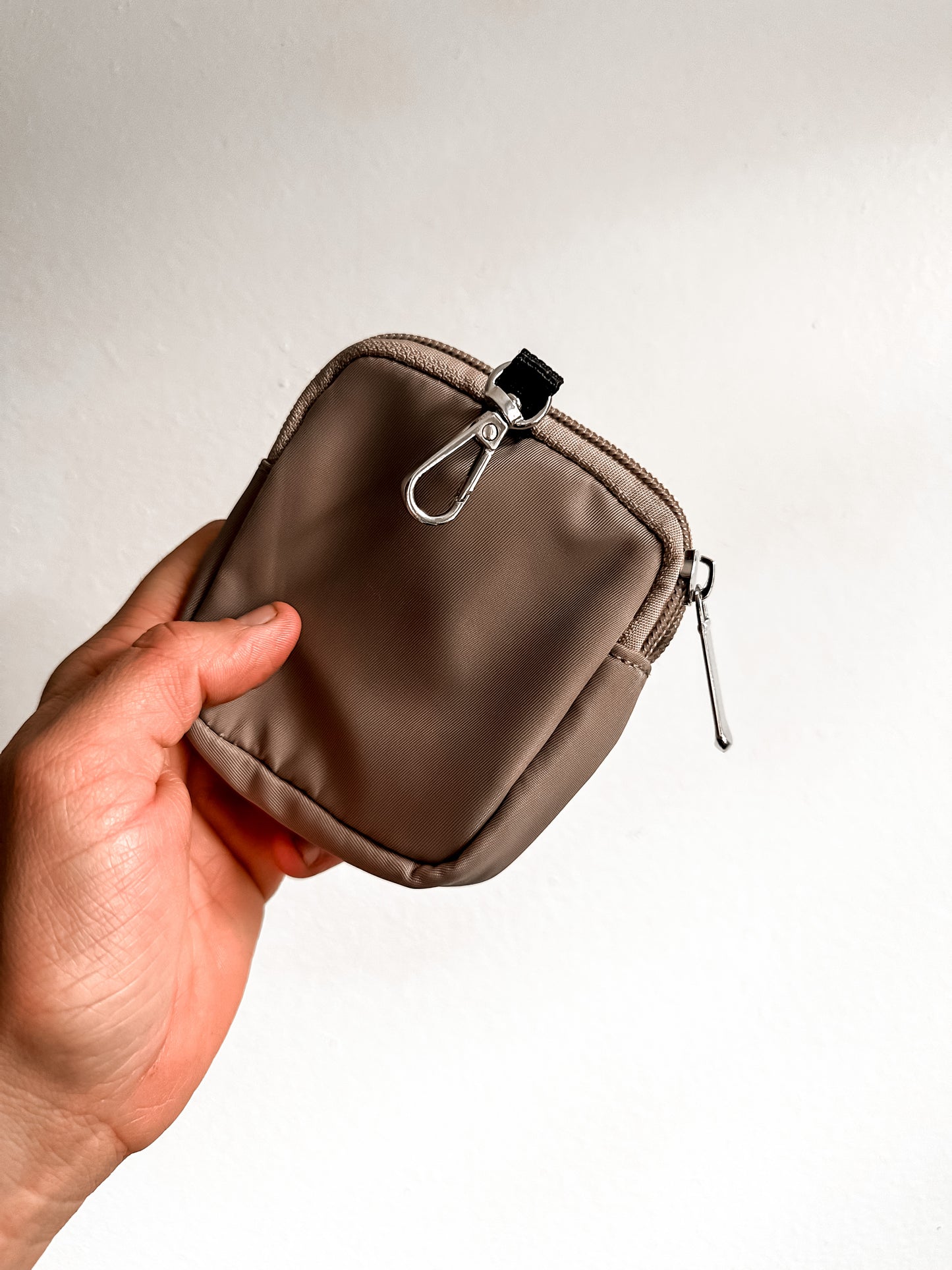 Champagne Pearl with Pouch