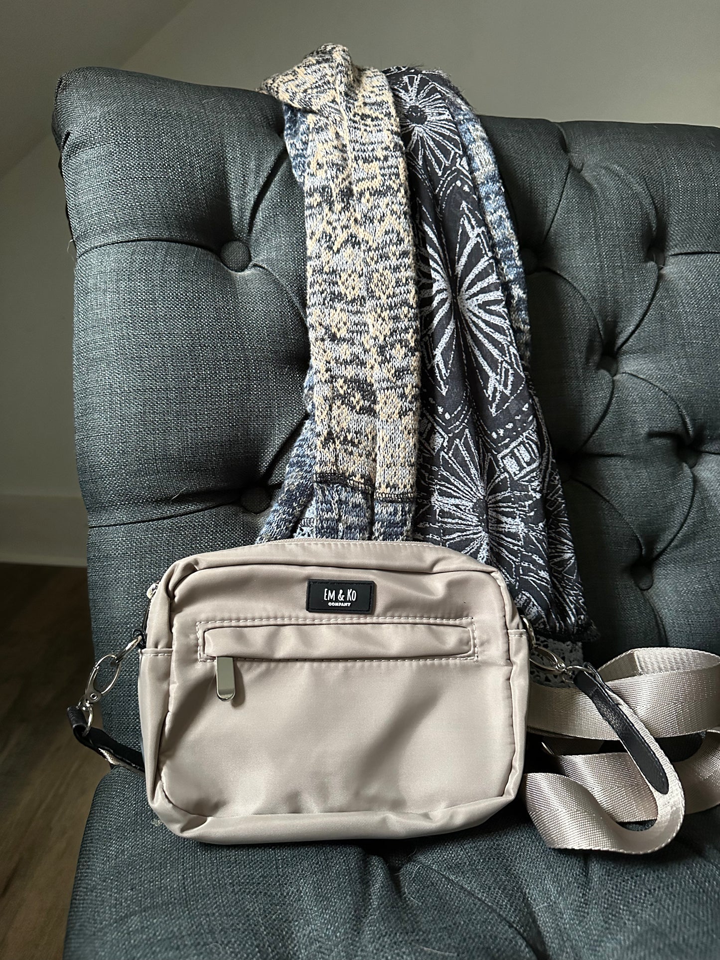 Champagne Pearl with Pouch